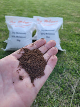 Load image into Gallery viewer, 1/2.5/5/10/20kg DRY MOLASSES Animal Feed/Garden Soil Conditioner/Contains 60% Pure Molasses