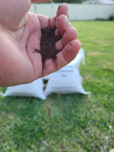 Load image into Gallery viewer, 1/2.5/5/10/20kg DRY MOLASSES Animal Feed/Garden Soil Conditioner/Contains 60% Pure Molasses
