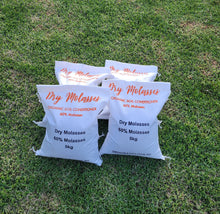 Load image into Gallery viewer, 1/2.5/5/10/20kg DRY MOLASSES Animal Feed/Garden Soil Conditioner/Contains 60% Pure Molasses
